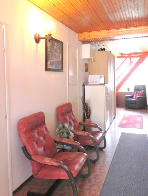 Hôtel Monika Panzio à Tata Extérieur photo